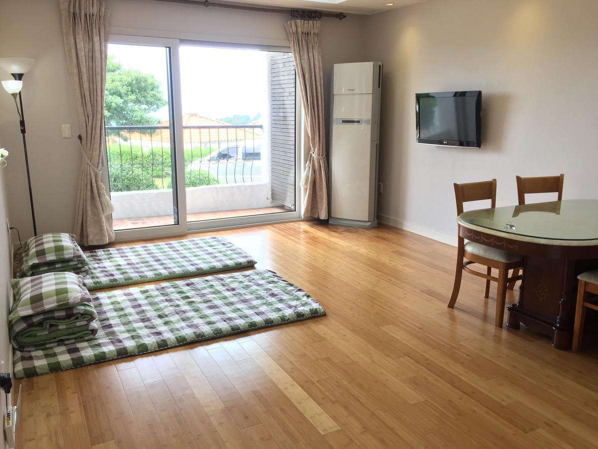 Araaura Pension Jeju Eksteriør billede