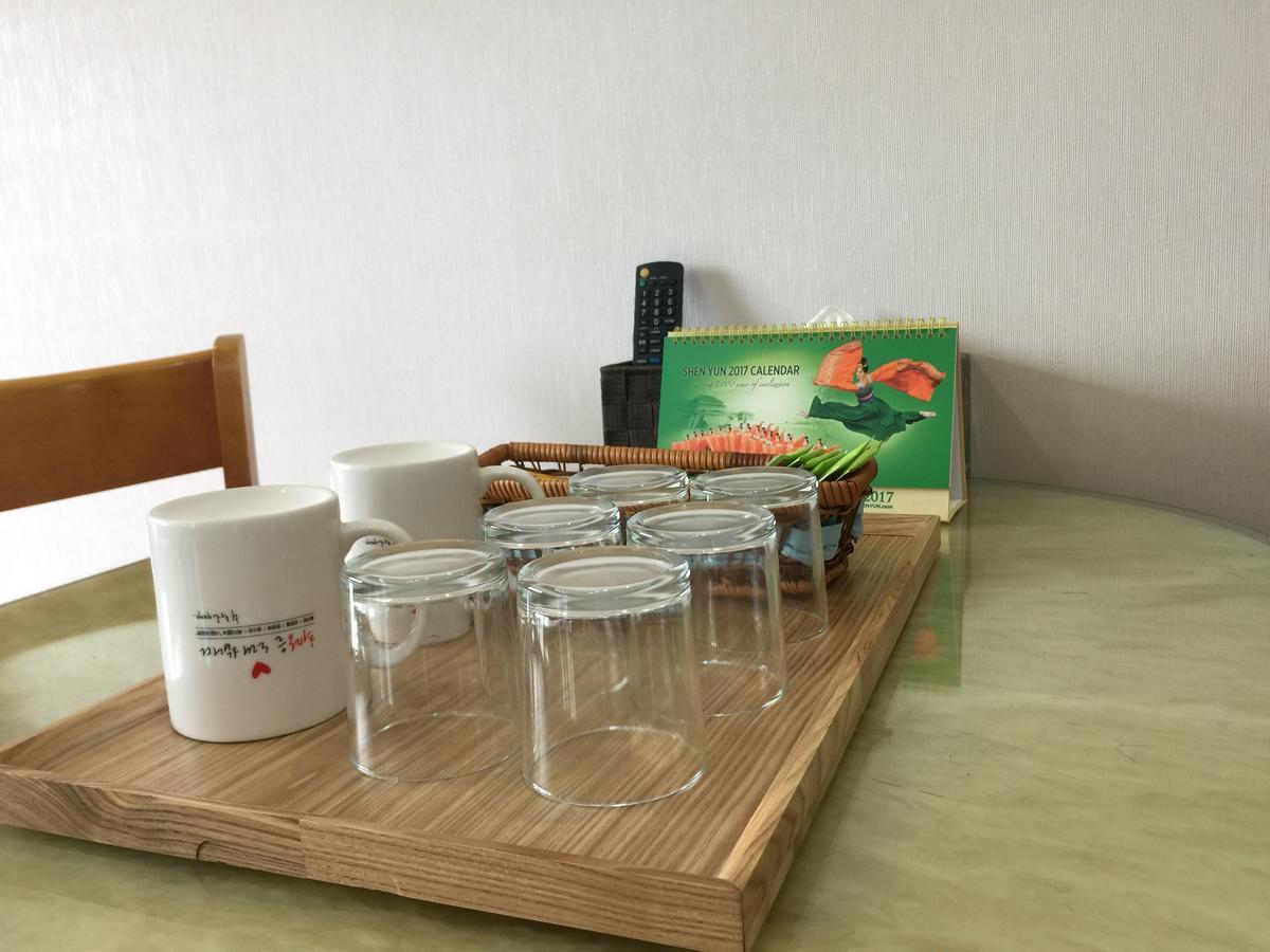 Araaura Pension Jeju Eksteriør billede